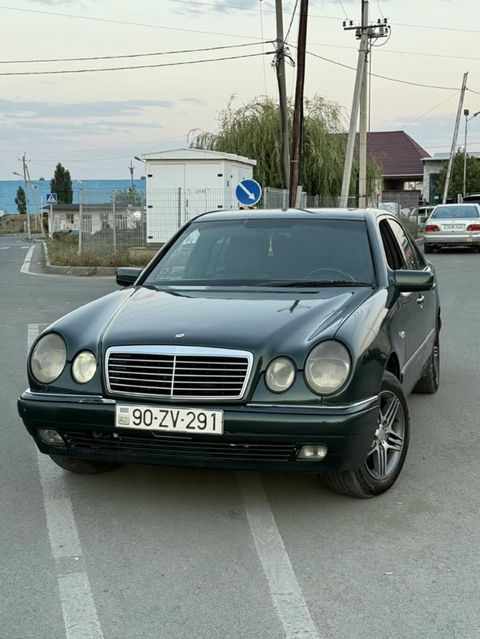 Mercedes-Benz E-Class: 2.9 l 1997 il Sedan — Gəncə