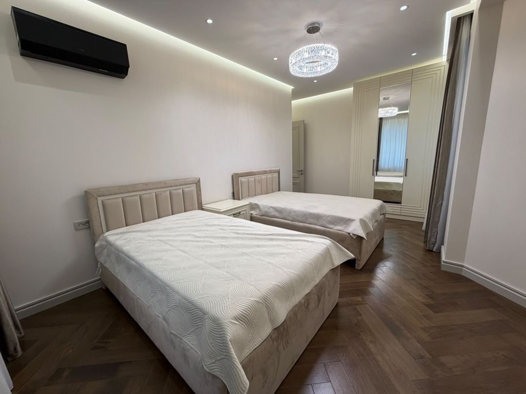 Satılır 4 otaqlı yeni tikili 190 m² — Mənzil, Bakı (6)