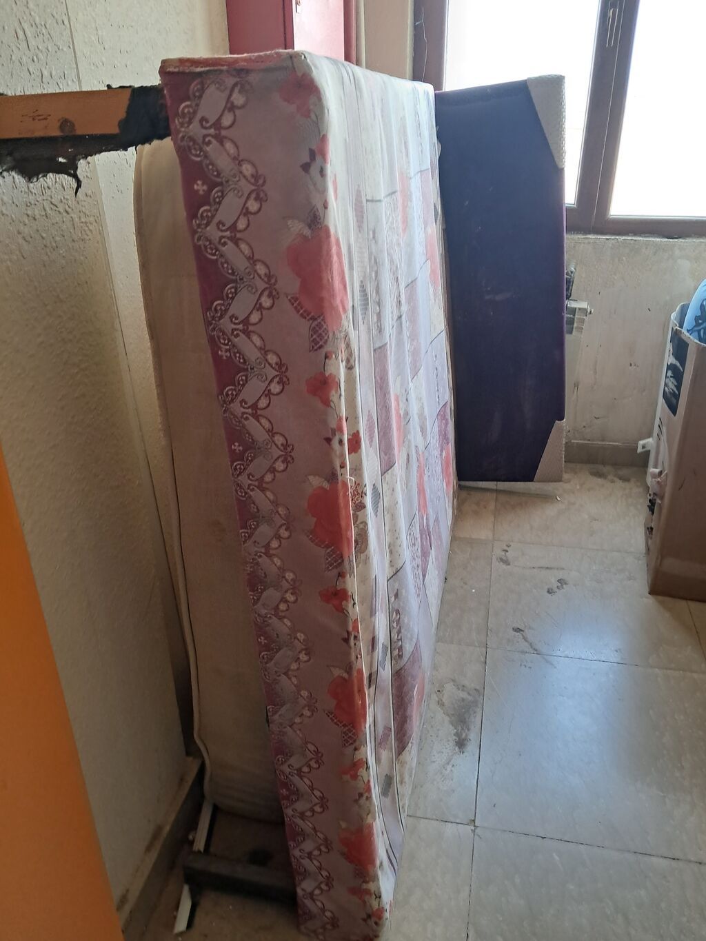 Yataq döşəyi - Ölçü: təxminən iki nəfərlik (şəkildə standart double — Matraslar, Bakı