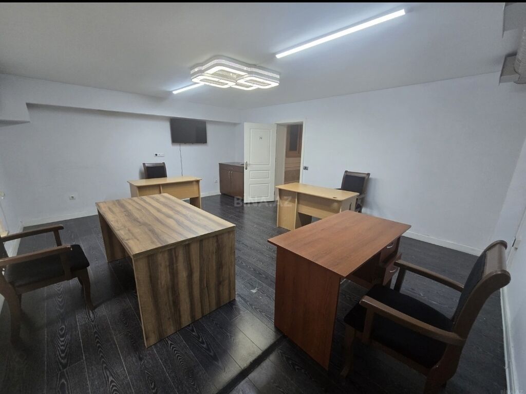 Ofis mebeli dəsti – 1 otaqlı iş mühiti üçün tam komplekt Tərkib: - 1 — Ofis mebeli, Masazır (3)