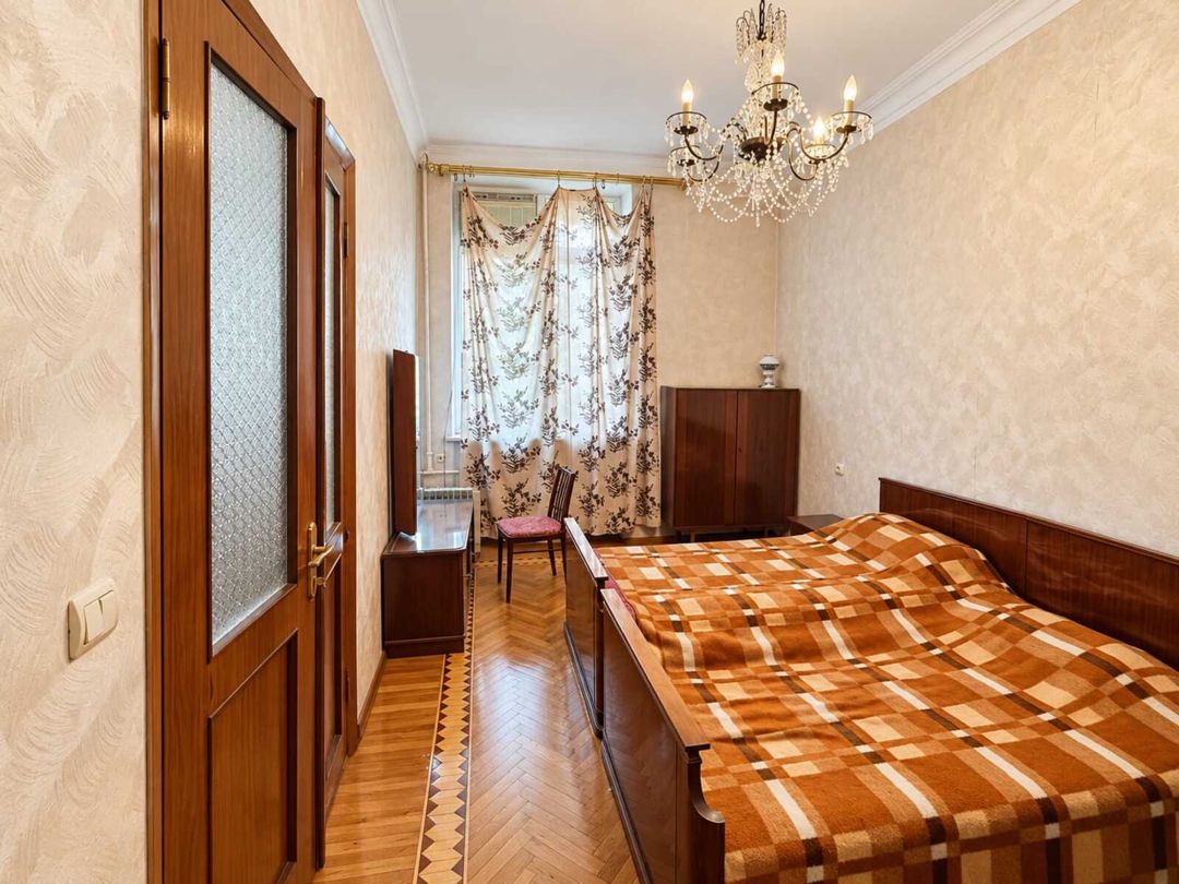 Satılır 4 otaqlı köhnə tikili 100 m² — Mənzil, Bakı (9)