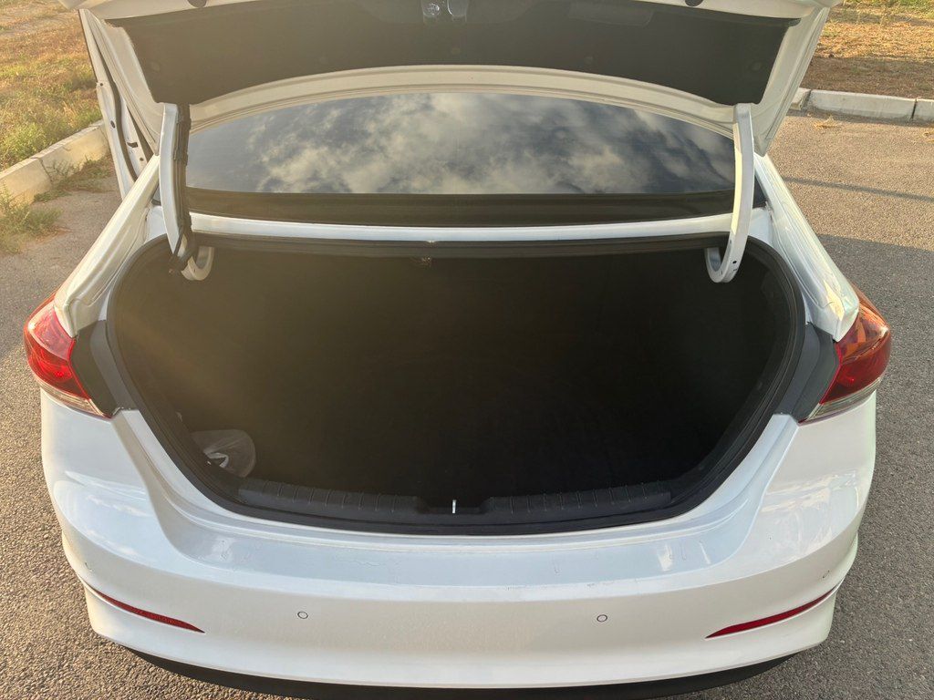 Hyundai Avante, 1.6 L, 2016 il, 165 000 km 77-LH-634 — Avtomobillər, Bakı (10)