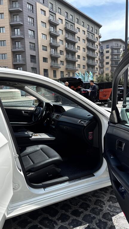 Mercedes E 220 4MATIC, 2.1 L, 2014 il, 570 000 km 90-NE-720 — Avtomobillər, Bakı (6)