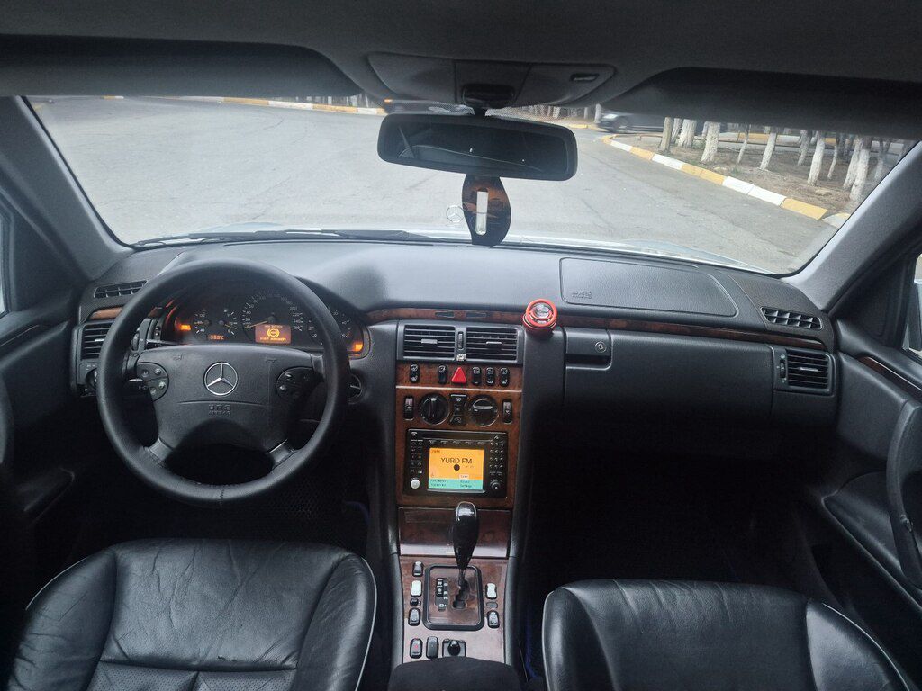Mercedes E 270, 2.7 L, 2000 il, 427 421 km 77-TE-894 — Avtomobillər, Xırdalan (3)
