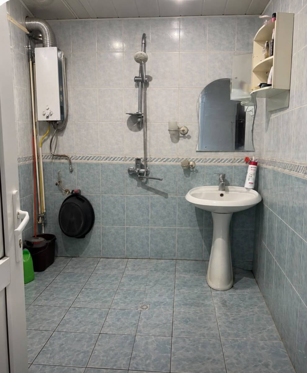Satılır 2 otaqlı köhnə tikili 45 m² — Mənzil, Bakı (3)