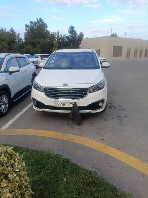 Kia Carnival, 2.2 L, 2016 il, 309 000 km — Bakı