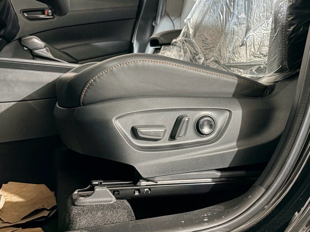 Toyota Corolla Cross, 2.0 L, 1.31 kWh, 2026 il, yeni — Avtomobillər, Bakı (6)