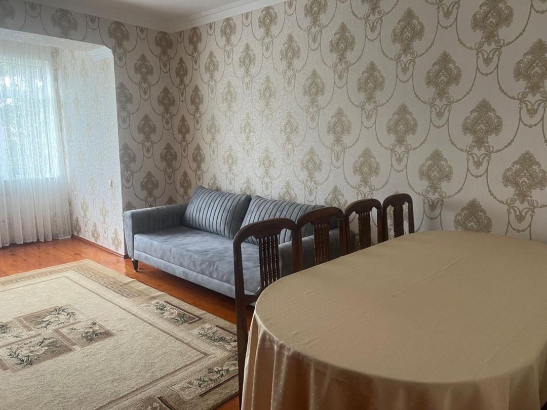 İcarəyə verilir 2 otaqlı köhnə tikili 72 m² — Mənzil, Bakı (2)