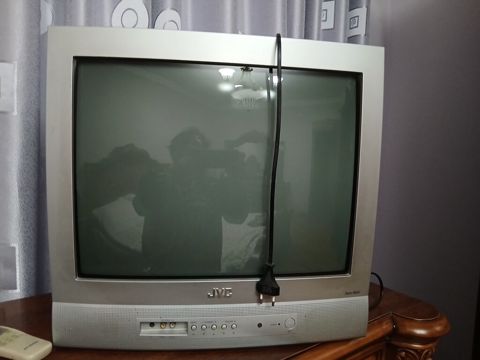 JVC kineskop televizor - Ekran: təxminən 21–25 düym iks-şüşə (CRT) — Bakı