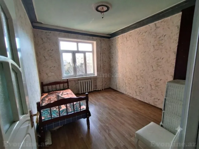 Satılır 3 otaqlı Mənzil Köhnə tikili 60 m² Bakı, Xətai r., Xalqlar Dostluğu m., Əhmədli — Mənzil, Bakı (5)