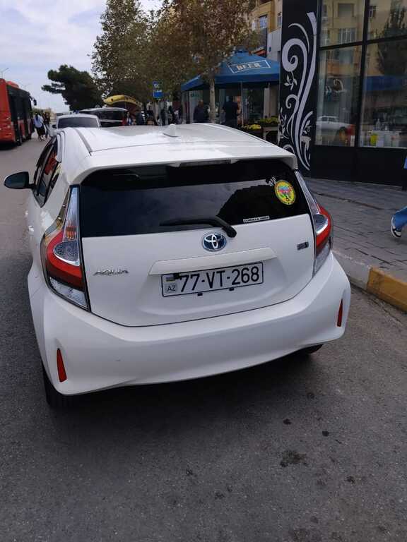 Toyota Aqua, 1.5 L, 0.87 kWh, 2019 il, 83 000 km — Avtomobillər, Sumqayıt (2)