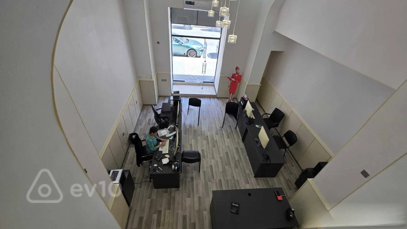 Obyekt, 200 m², 28 MAY Metro Yaxınlığı — kirayə — Əmlak, Bakı (11)