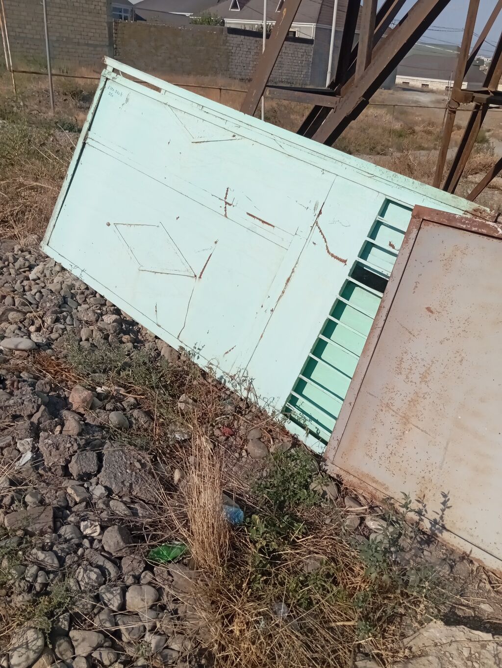 Metalkonstruksiya qapılar – müxtəlif ölçü və modellər - Material — Pəncərələr, qapılar, balkonlar, Gəncə (4)