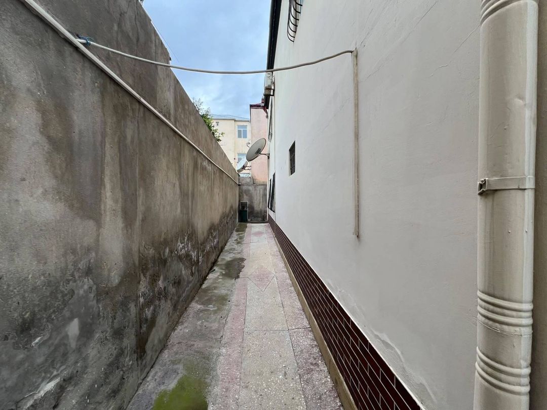 Satılır 7 otaqlı həyət evi/bağ evi 300 m² — Ev, villa, Bakı (7)