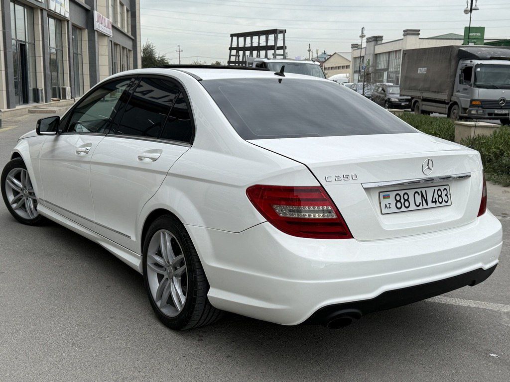 Mercedes C 250, 1.8 L, 2012 il, 293 000 km 88-CN-483 — Avtomobillər, Bakı (2)