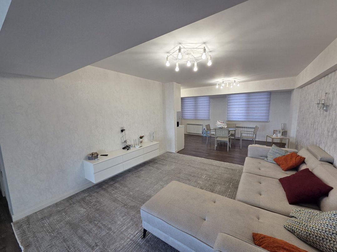 İcarəyə verilir 2 otaqlı köhnə tikili 90 m² — Mənzil, Bakı (10)
