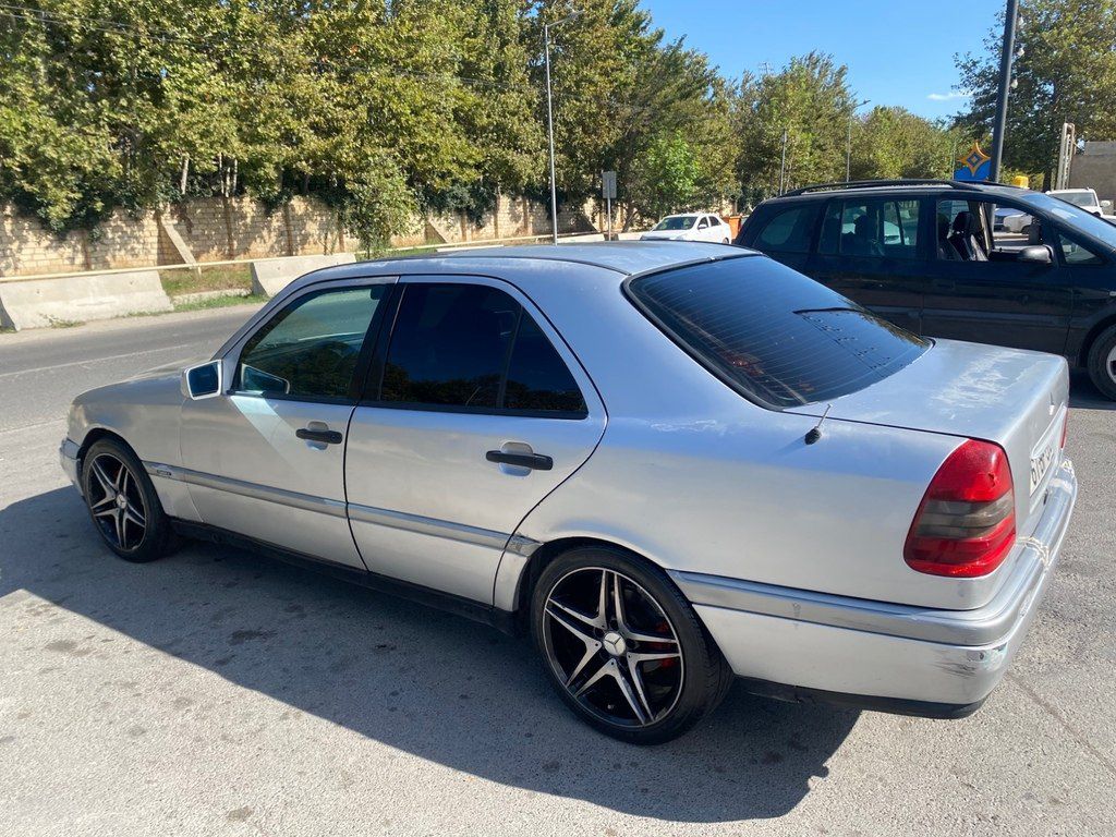 Mercedes C 180, 1.8 L, 1995 il, 435 000 km 61-BF-590 — Avtomobillər, Bakı (2)