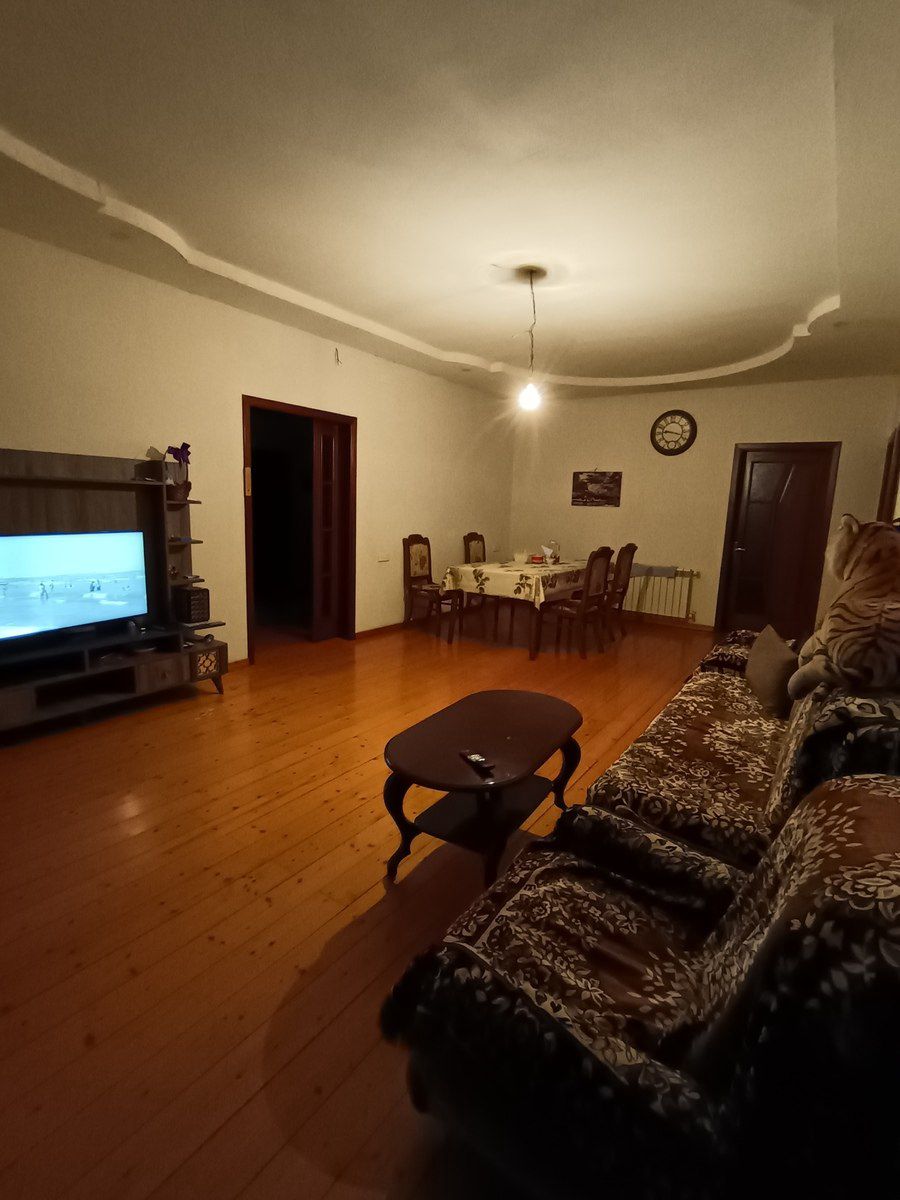 Satılır 5 otaqlı həyət evi/bağ evi 150 m² — Ev, villa, Bakı (2)