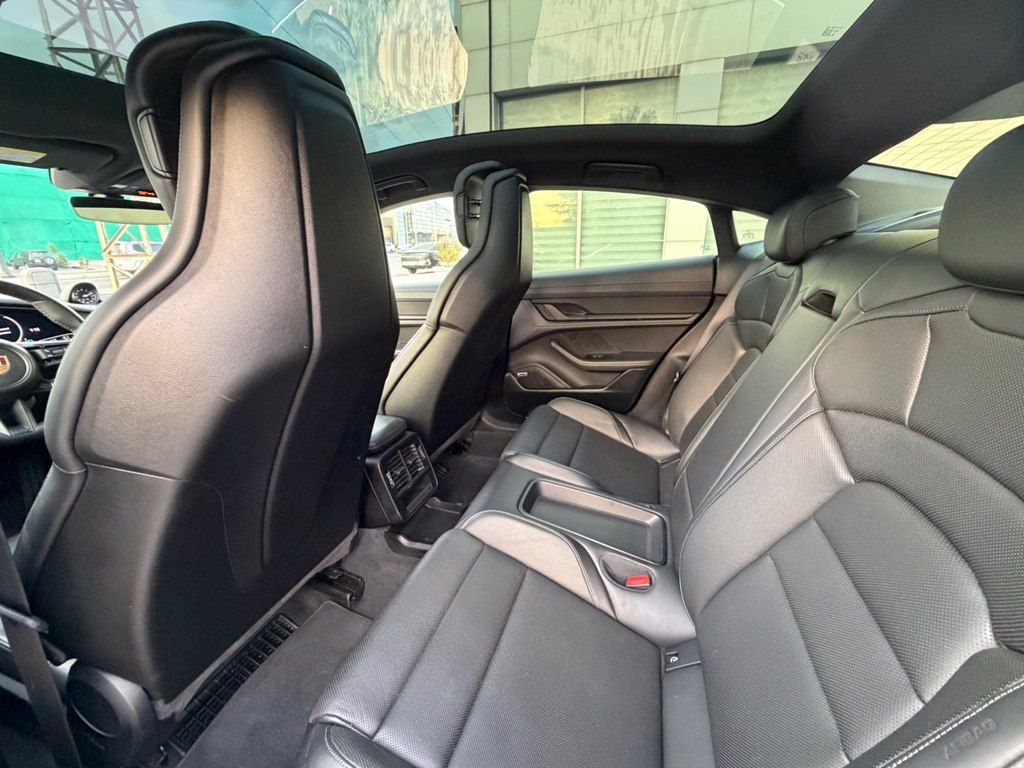 Porsche Taycan, 79.2 kWh, 2022 il, 7 000 km 90-LL-060 — Avtomobillər, Bakı (6)