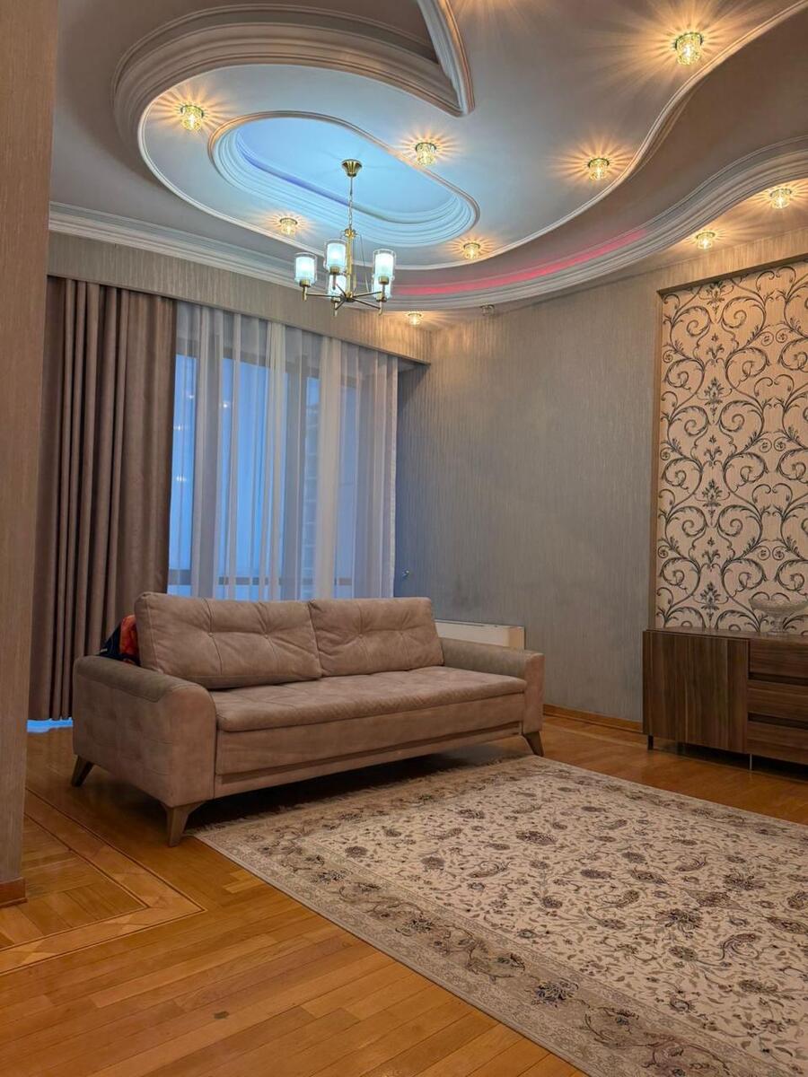 İcarəyə verilir 4 otaqlı yeni tikili 200 m² — Mənzil, Bakı (4)