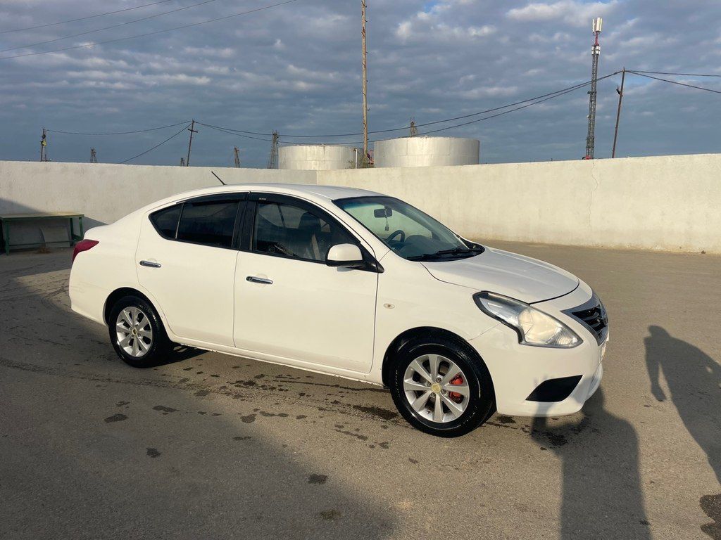 Nissan Sunny, 1.5 L, 2014 il, 214 000 km — Avtomobillər, Bakı (3)