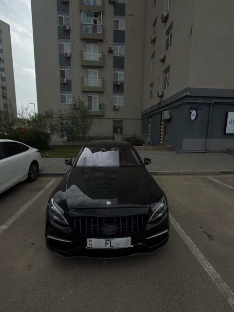 Mercedes C 180, 1.6 L, 2015 il, 258 000 km — Bakı