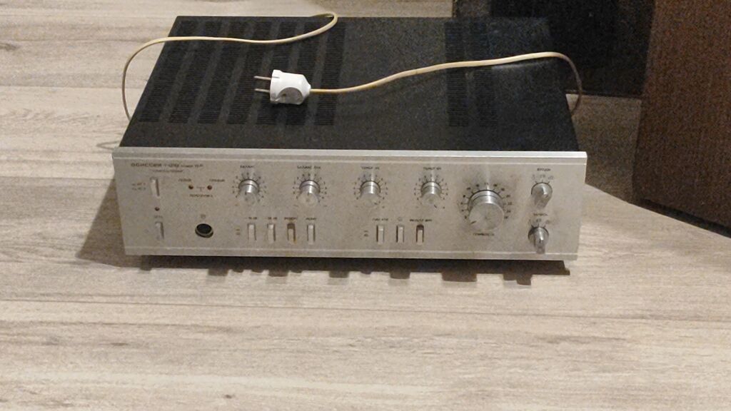 Усилитель Одиссей полный HiFi.Прошел профилактику. Вотсап активен — Gücləndiricilər, qəbuledicilər və DAC, Bakı