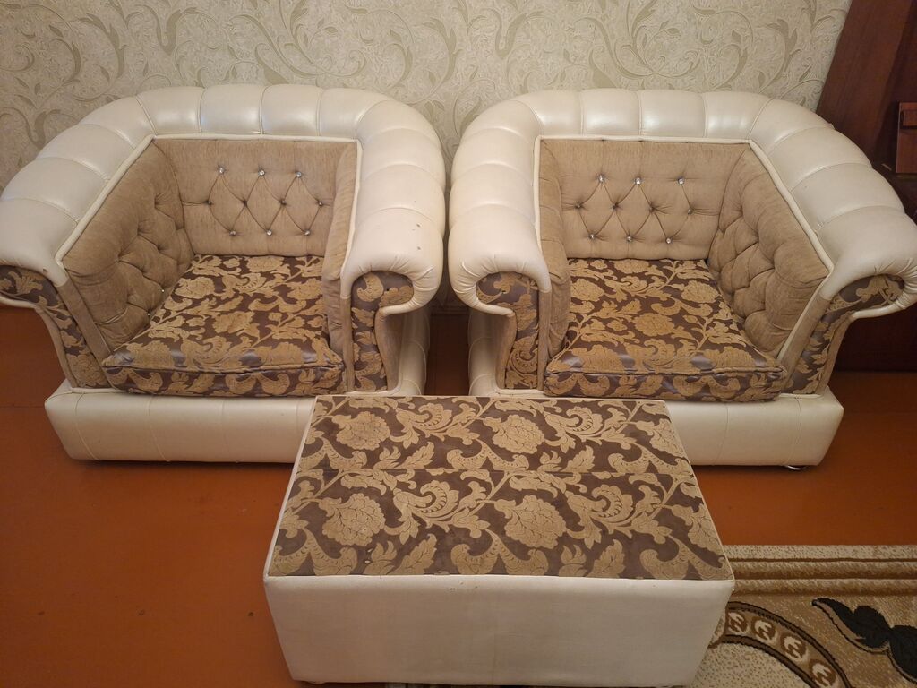 İşlənmiş, Klassik divan, Divan, Açılmayan — Yumşaq mobilya dəstləri, Sumqayıt (2)