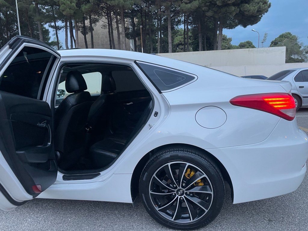 Hyundai i40, 2.0 L, 2013 il, 204 484 km — Avtomobillər, Bakı (12)