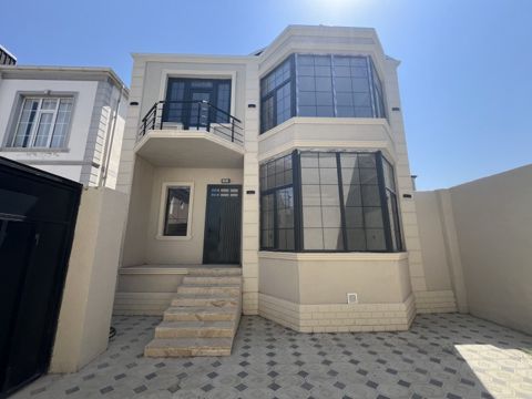 Satılır 4 otaqlı həyət evi/bağ evi 140 m² — Bakı