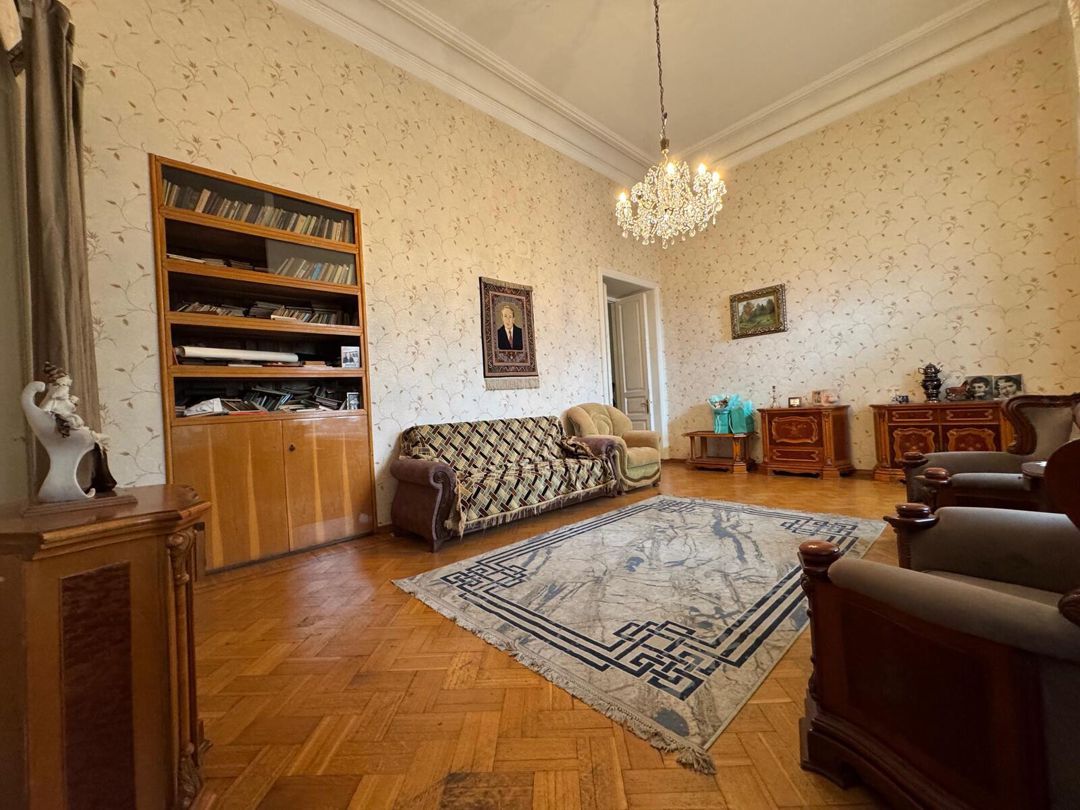 Satılır 5 otaqlı köhnə tikili 190 m² — Mənzil, Bakı (5)