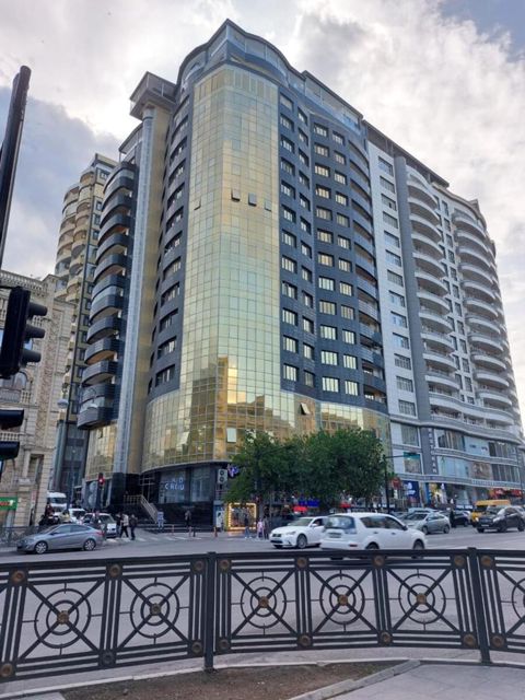 Satılır 3 otaqlı yeni tikili 124 m² — Bakı