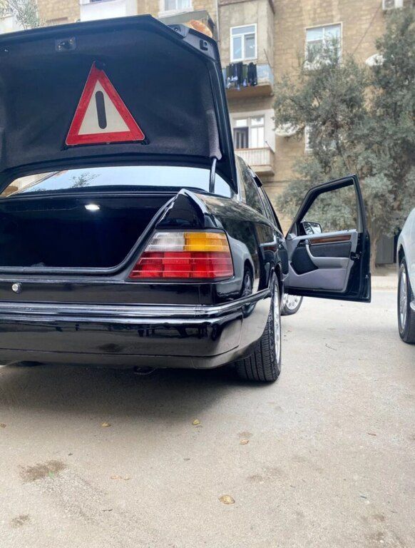 Mercedes 200 E, 2.0 L, 1991 il, 305 640 km 90-DH-619 — Avtomobillər, Sumqayıt (4)