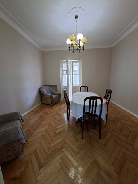İcarəyə verilir 2 otaqlı köhnə tikili 50 m² — Bakı
