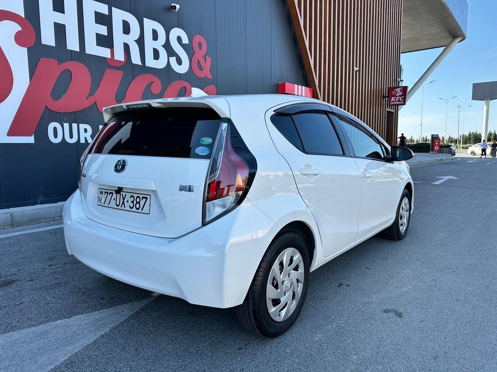 Toyota Aqua, 1.5 L, 0.9 kWh, 2016 il, 155 000 km 77-UX-387 — Avtomobillər, Bakı (3)