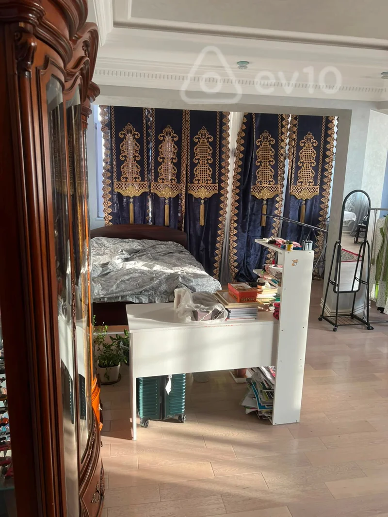 4 otaqlı mənzil, 180 m², Zahid Xəlilov — Mənzil, Bakı (2)
