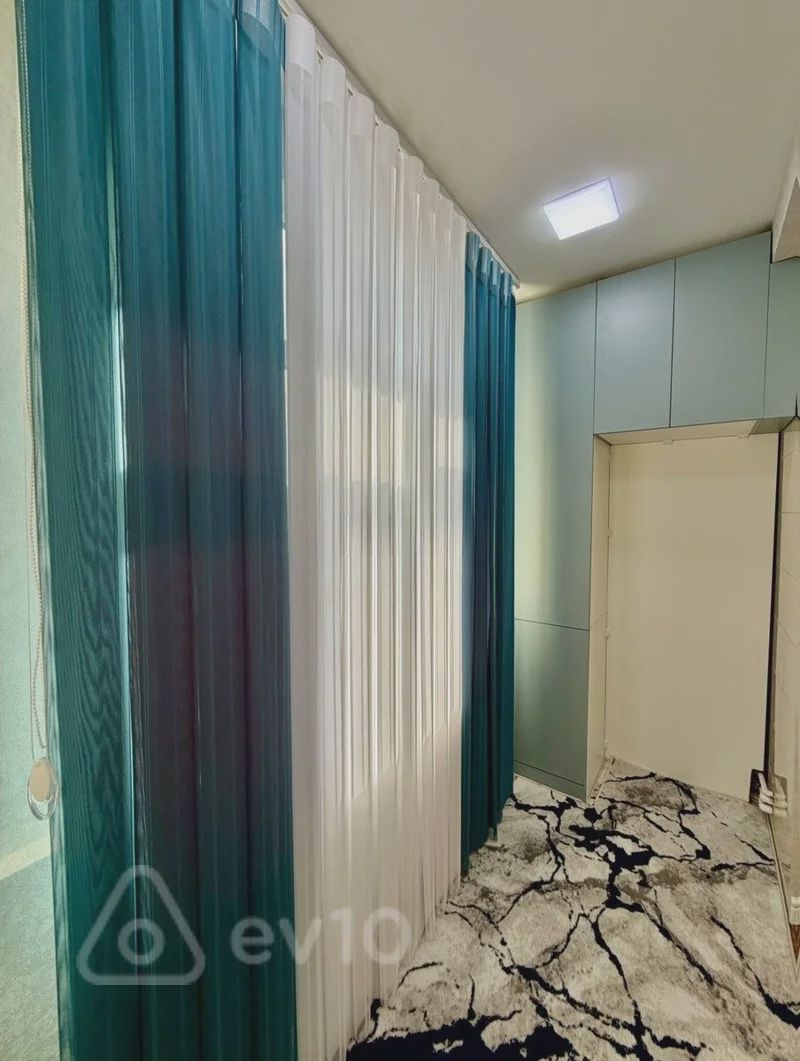 For sale: 2-room apartment (old building), 65 m² — Mənzil, Bakı (10)