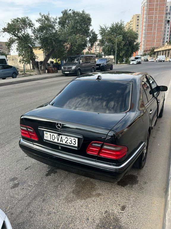 Mercedes E 320, 3.2 L, 2000 il, 400 000 km 10-VA-233 — Avtomobillər, Bakı (6)
