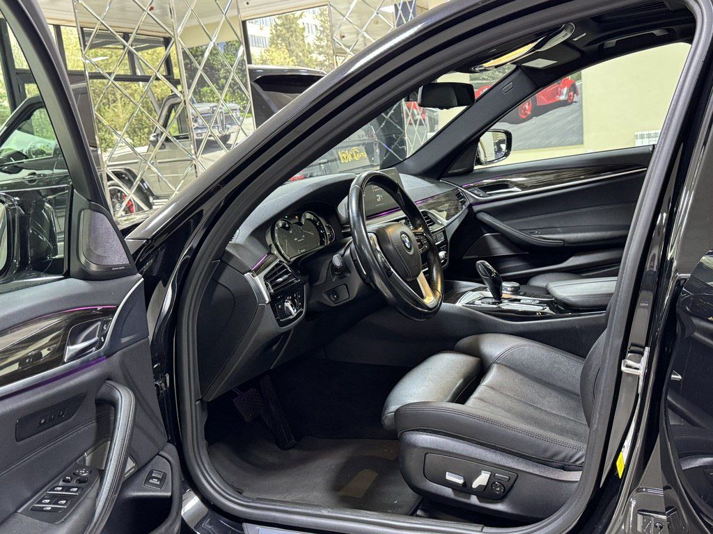 BMW 530, 2.0 L, 2017 il, 90 000 km — Avtomobillər, Bakı (8)