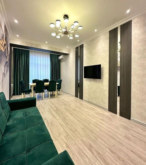 Satılır 3 otaqlı köhnə tikili 89 m² — Bakı