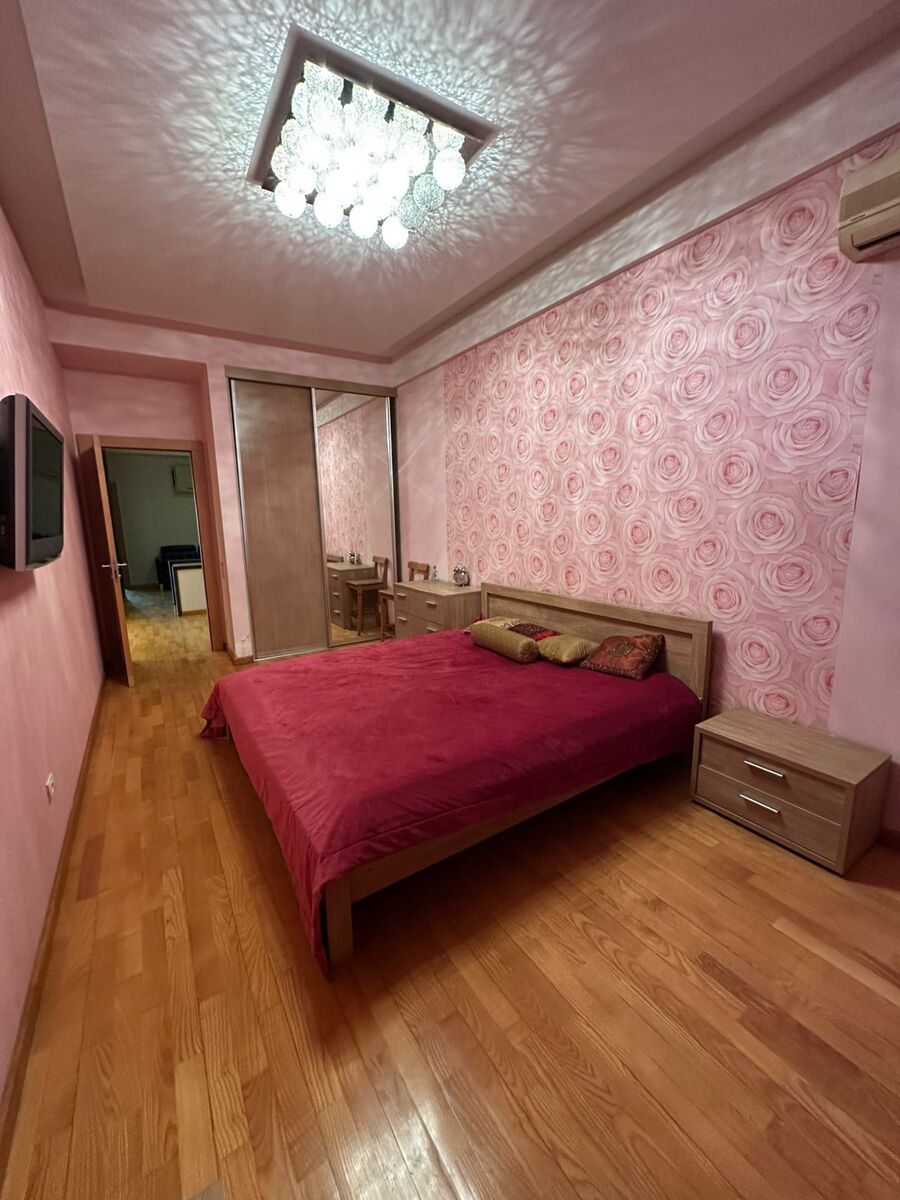 İcarəyə verilir 4 otaqlı yeni tikili 260 m² — Mənzil, Bakı (9)