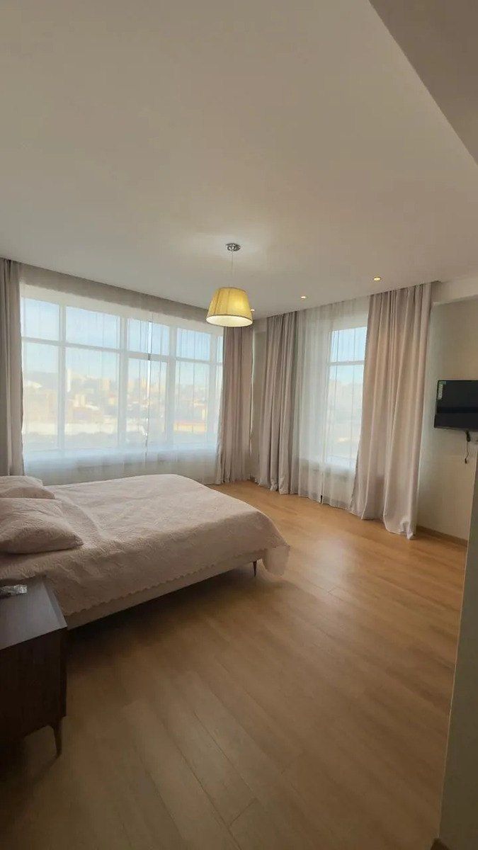 İcarəyə verilir 4 otaqlı yeni tikili 220 m² — Mənzil, Bakı (7)