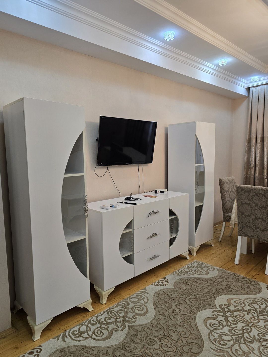 İcarəyə verilir 2 otaqlı yeni tikili 81 m² — Mənzil, Bakı (3)