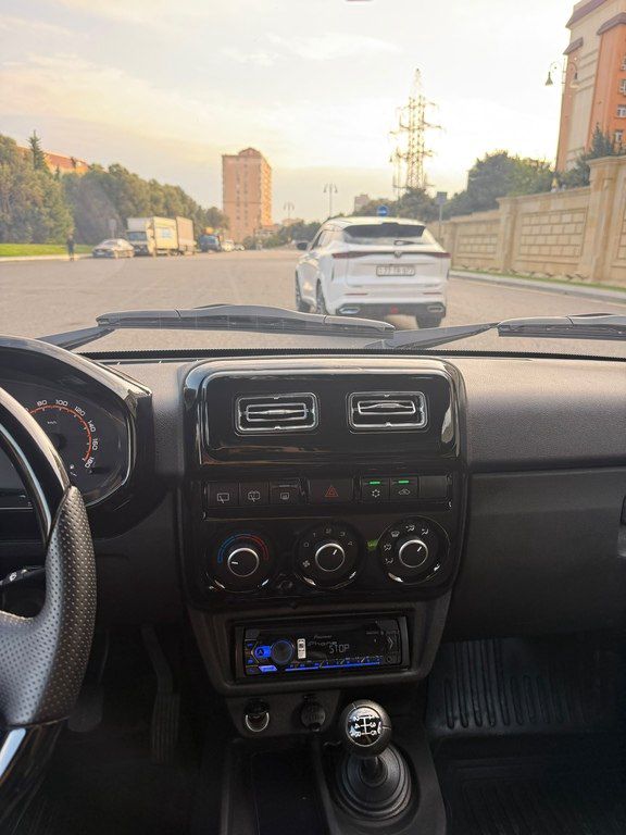 Lada (VAZ) Niva, 1.7 L, 2024 il, 38 500 km — Avtomobillər, Bakı (7)