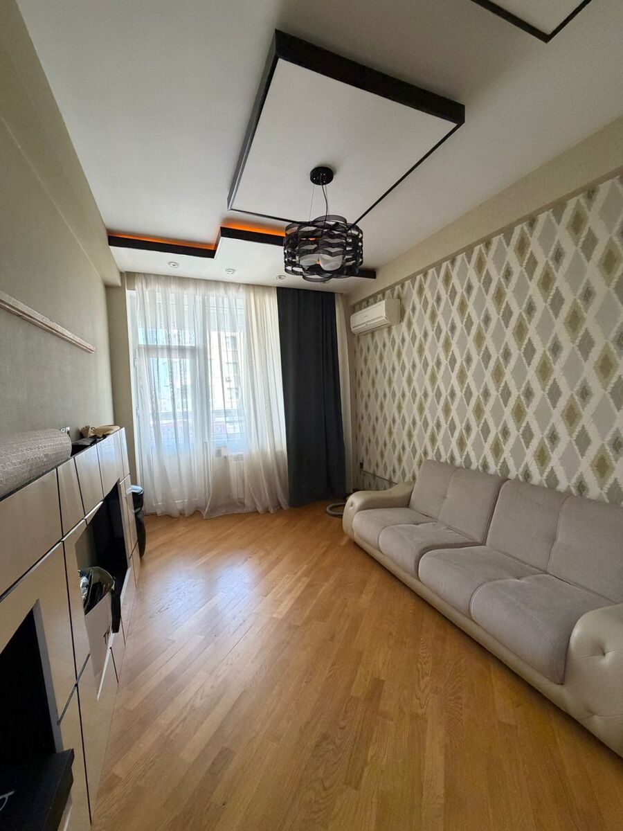 Satılır 5 otaqlı yeni tikili 202 m² — Mənzil, Bakı (9)