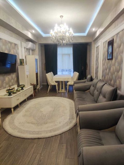 Satılır 3 otaqlı yeni tikili 135 m² — Bakı