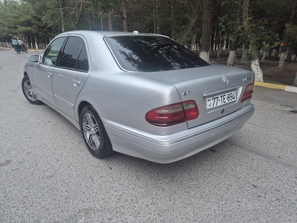 Mercedes E 270, 2.7 L, 2000 il, 427 421 km 77-TE-894 — Avtomobillər, Xırdalan (12)