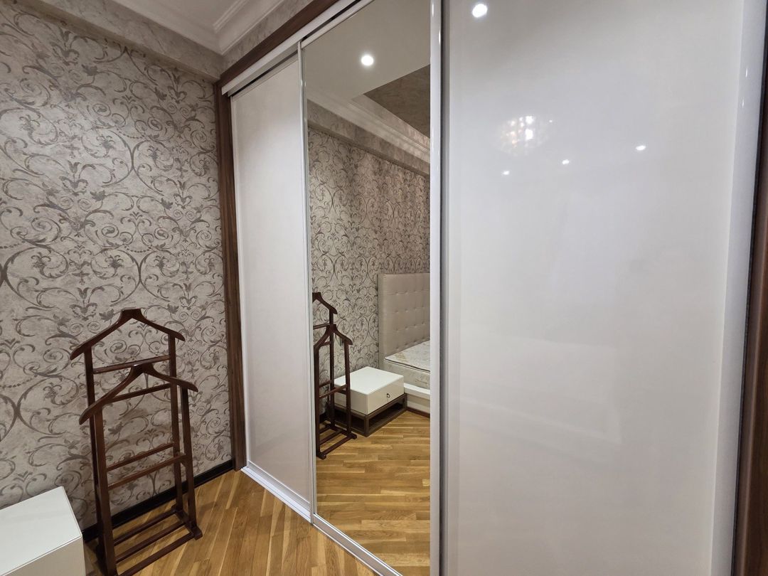 İcarəyə verilir 3 otaqlı yeni tikili 136 m² — Mənzil, Bakı (9)