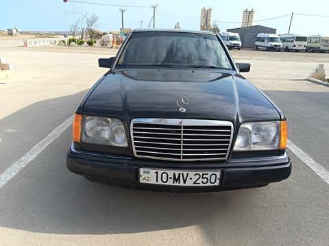 Mercedes E 220, 2.2 L, 1994 il, 449 000 km — Bakı