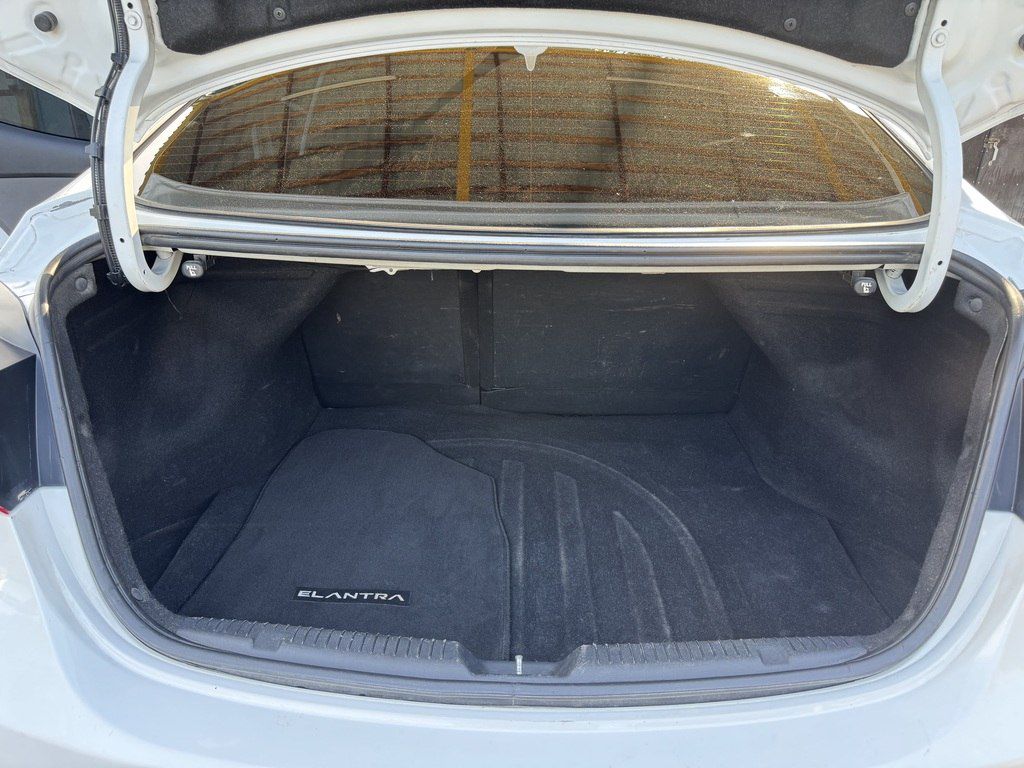 Hyundai Elantra, 1.8 L, 2015 il, 165 000 km — Avtomobillər, Gəncə (8)